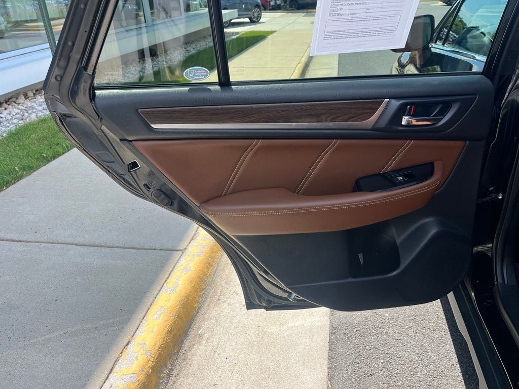 Used 2018 Subaru Outback 2.5i Touring AWD/4WD image 18