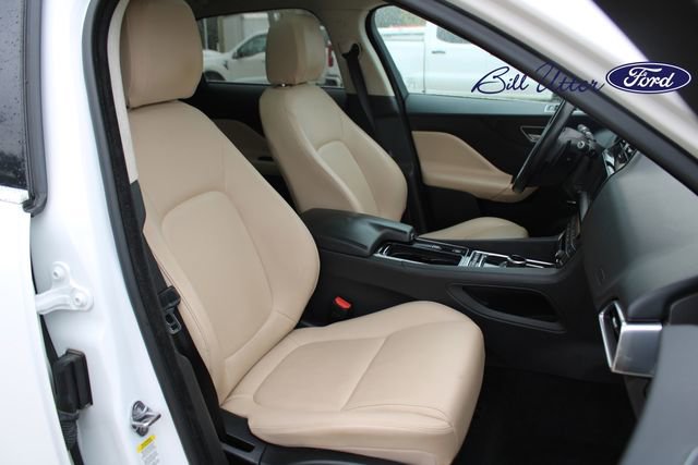 Used 2020 Jaguar F-PACE 25t image 11