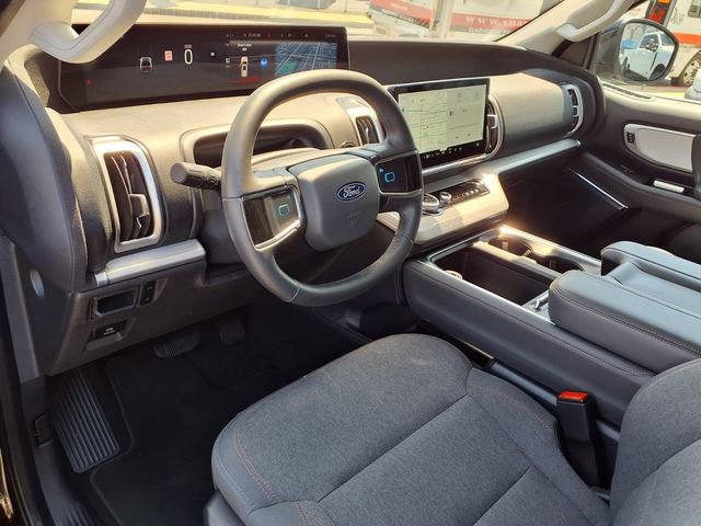 Certified 2025 Ford Expedition Max Active RWD image 4