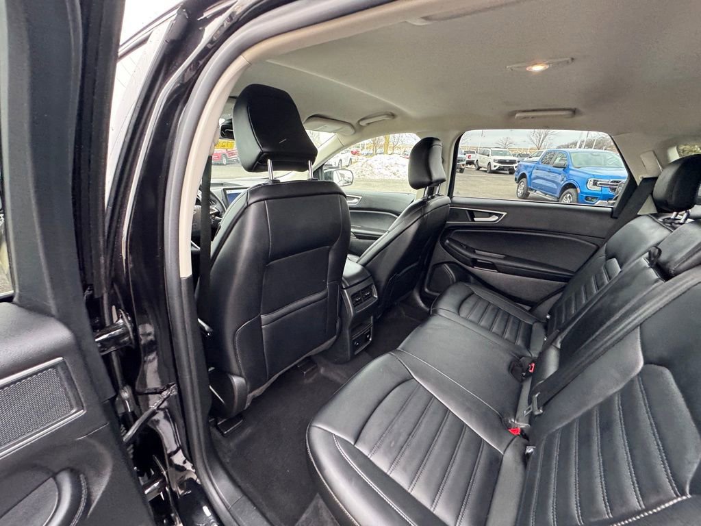 Certified 2024 Ford Edge SEL w/ Convenience Package image 16