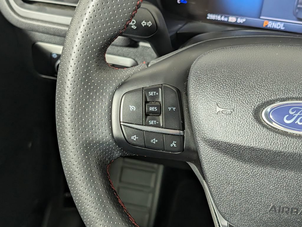 Certified 2025 Ford Escape ST-Line FWD image 17