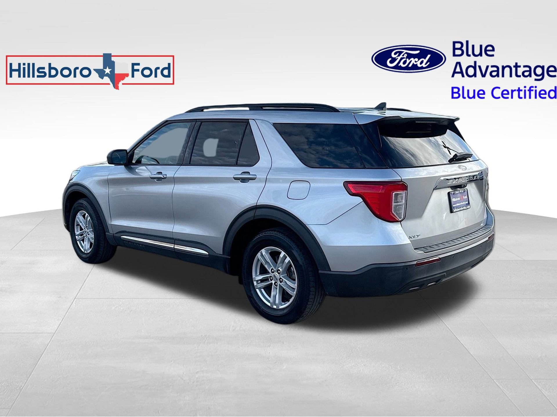 Certified 2022 Ford Explorer XLT image 2