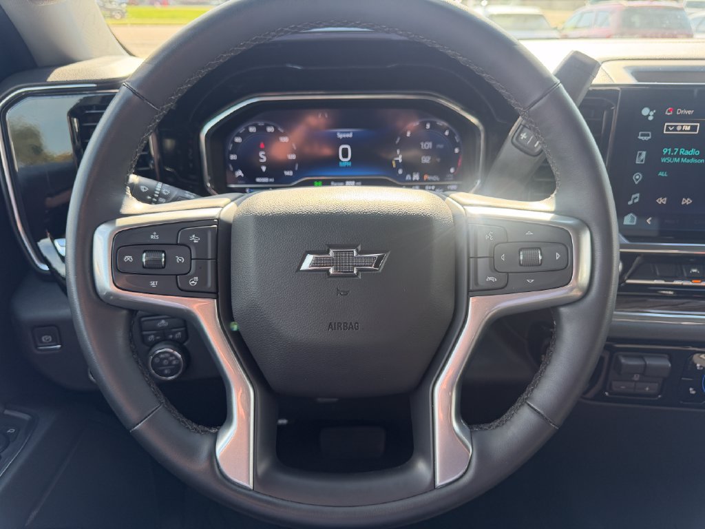 Used 2024 Chevrolet Silverado 1500 RST AWD/4WD image 37