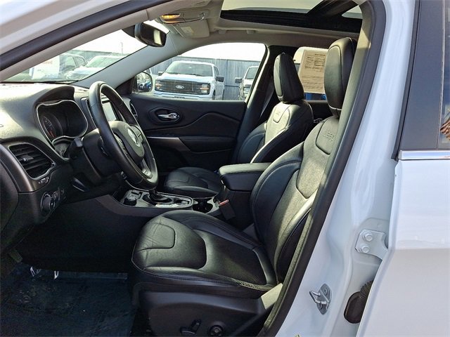 Used 2019 Jeep Cherokee Limited w/ Trailer Tow Group image 13