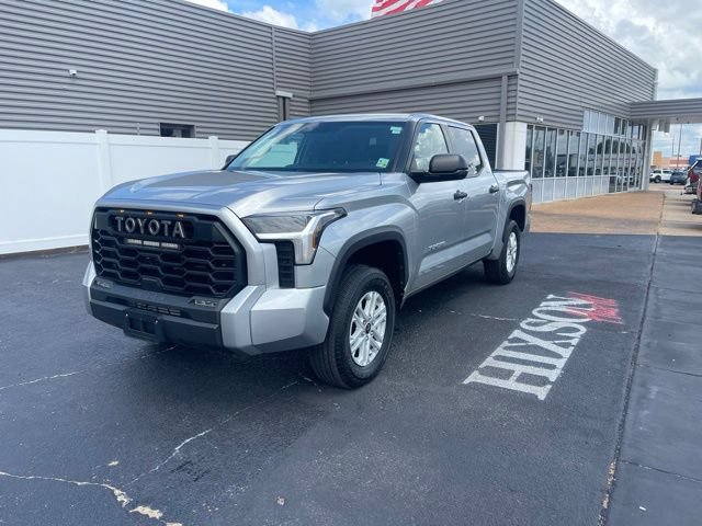Used 2024 Toyota Tundra SR5 RWD image 1