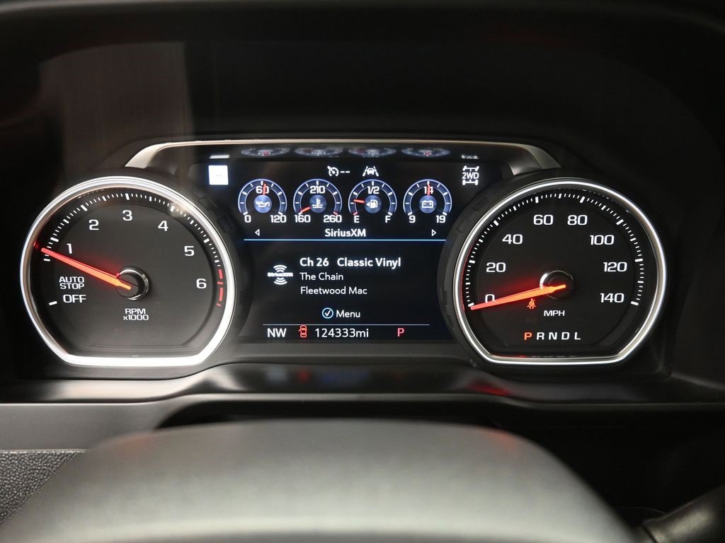 Used 2020 Chevrolet Silverado 1500 High Country image 3