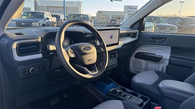 Certified 2025 Ford Maverick XLT image 20