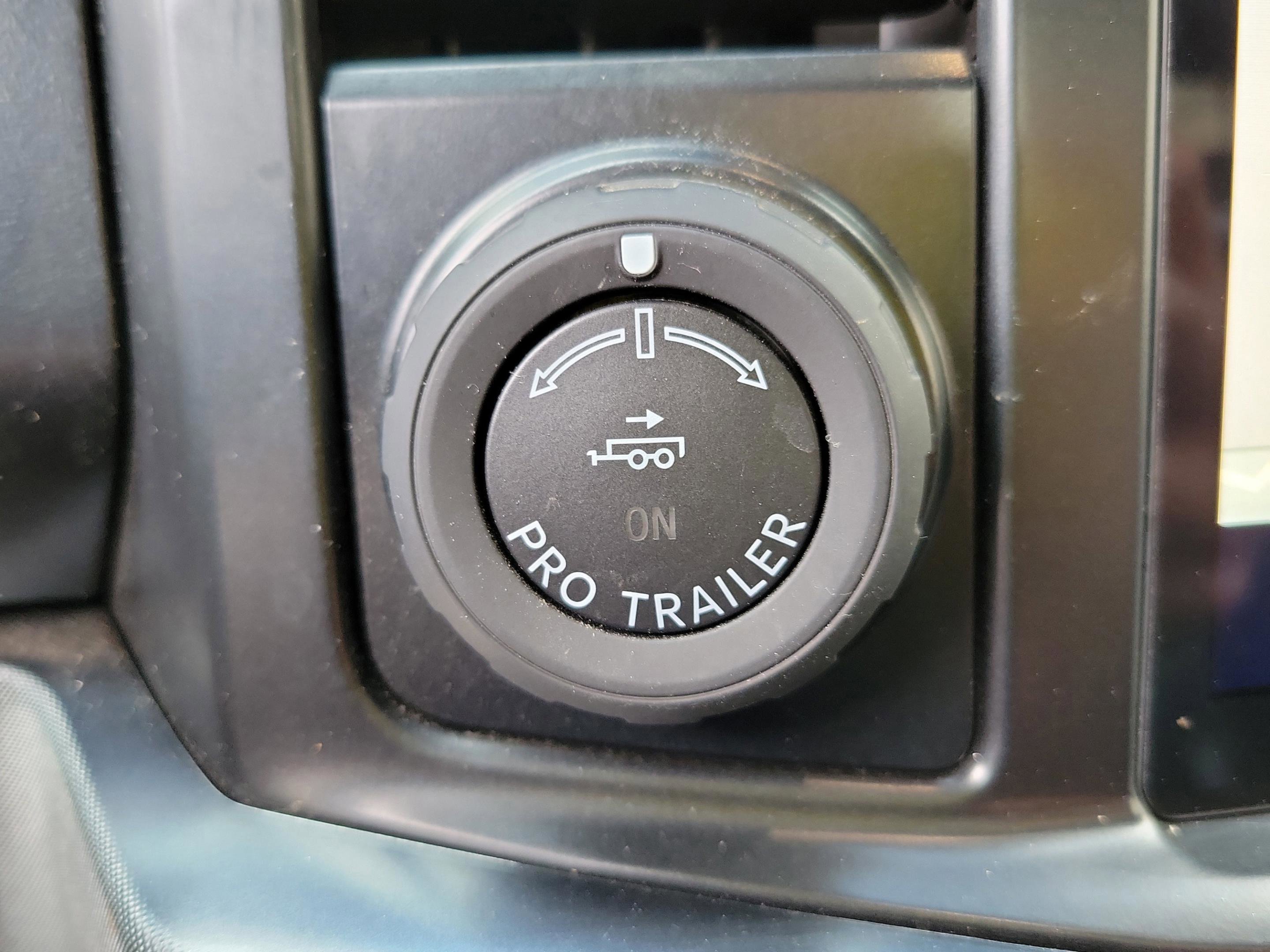 Certified 2024 Ford F250 Limited w/ FX4 Off-Road Package image 26