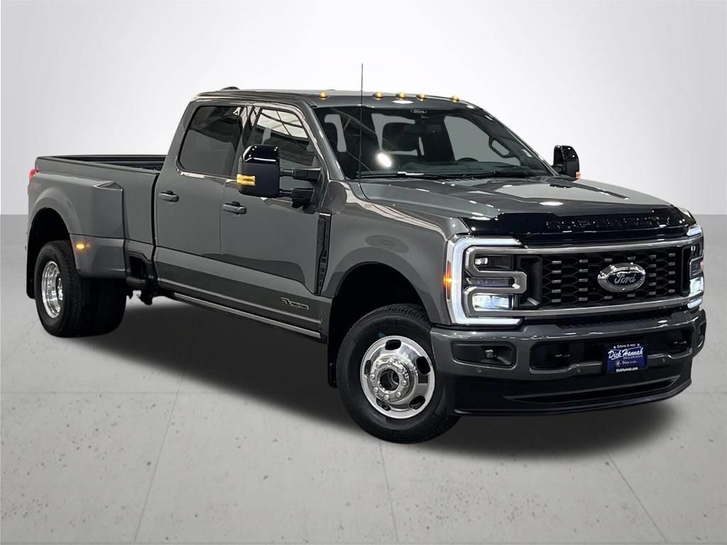 Certified 2026 Ford F350 Platinum AWD/4WD image 8