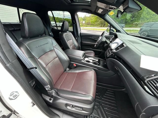 Used 2025 Honda Ridgeline Black Edition image 16