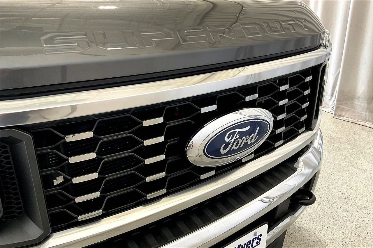 Certified 2025 Ford F350 Lariat AWD/4WD image 31