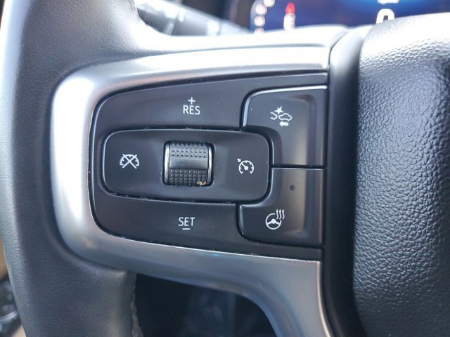 Used 2023 Chevrolet Suburban Premier image 25