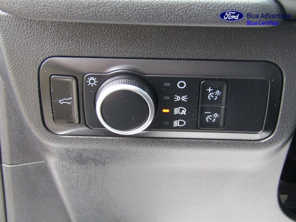 Certified 2023 Ford Escape ST-Line w/ Tech Pack #1 AWD/4WD image 25