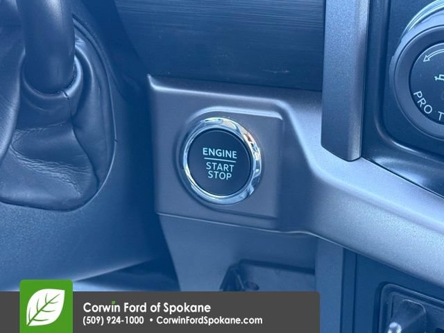 Certified 2025 Ford F150 XLT w/ Equipment Group 302A MID AWD/4WD image 31