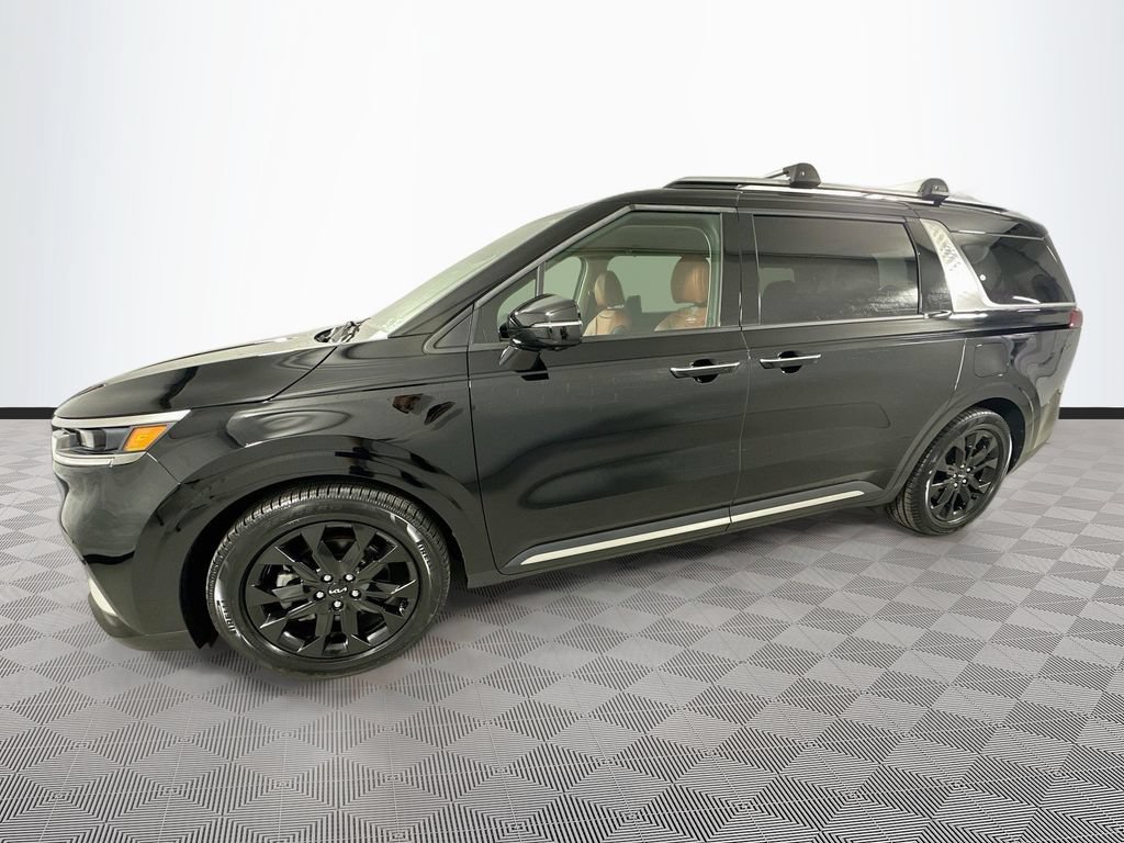 Used 2024 Kia Carnival SX FWD image 6