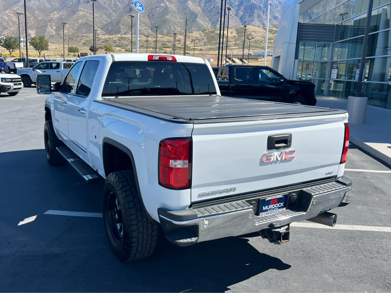 Used 2018 GMC Sierra 2500 SLT w/ Duramax Plus Package AWD/4WD image 11