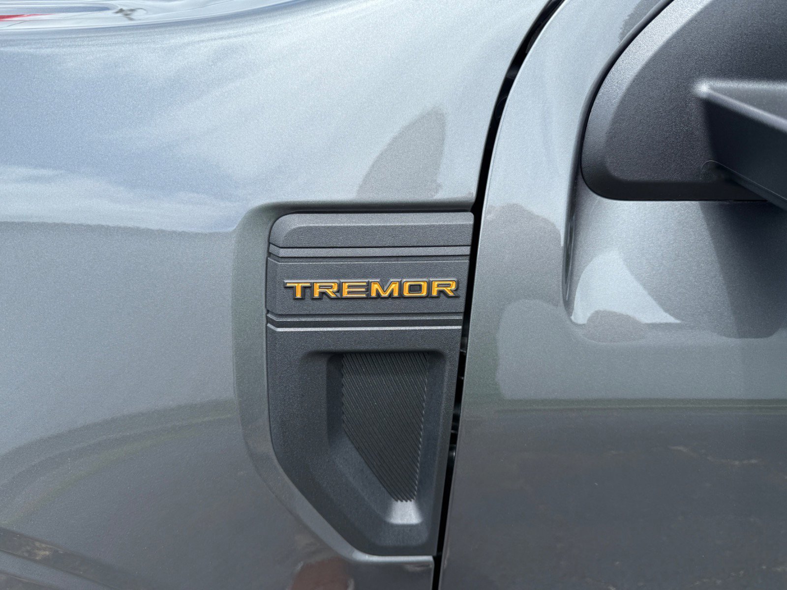 Certified 2025 Ford Maverick Tremor image 11