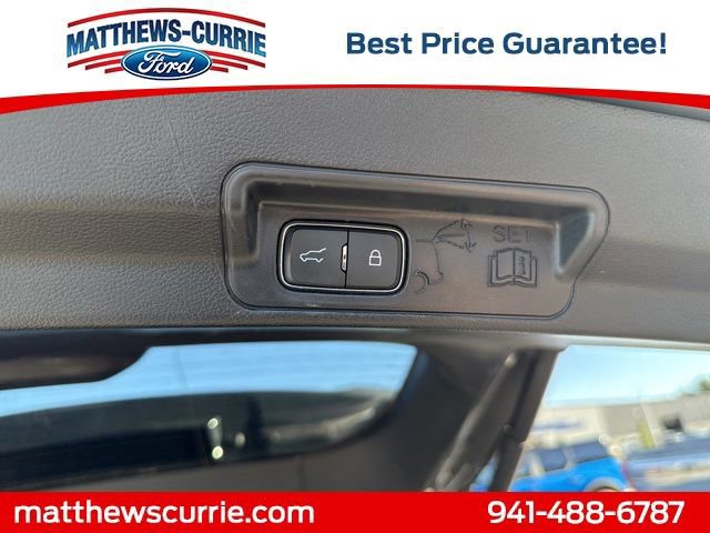 Certified 2022 Ford Explorer Limited w/ Hybrid Equipment Group 310A image 15