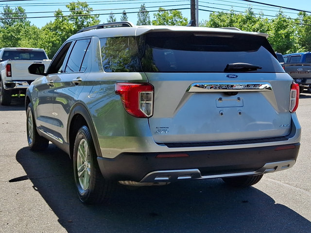 Certified 2023 Ford Explorer XLT w/ Equipment Group 202A AWD/4WD image 8