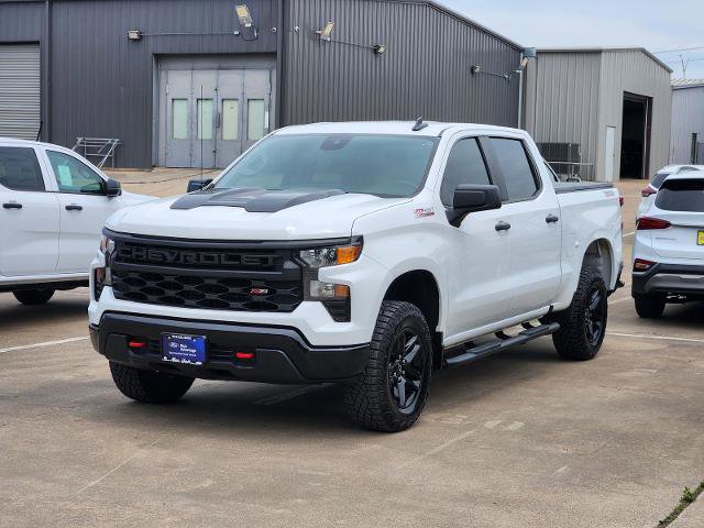 Used 2024 Chevrolet Silverado 1500 Custom Trail Boss AWD/4WD image 3