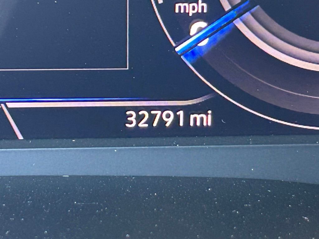 Used 2022 Volkswagen Atlas Cross Sport SEL Premium R-Line image 43