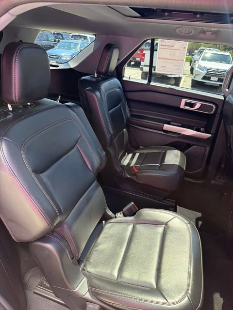 Certified 2023 Ford Explorer XLT w/ Equipment Group 202A AWD/4WD image 25