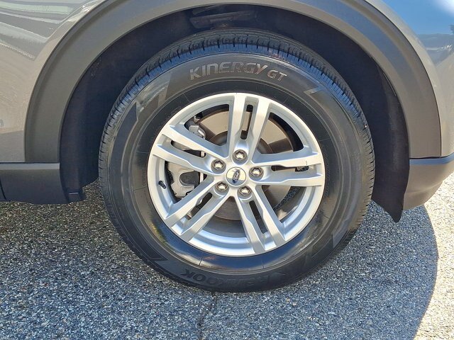 Certified 2023 Ford Explorer XLT w/ Equipment Group 202A AWD/4WD image 18