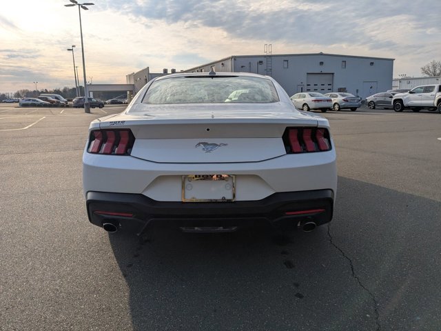 Certified 2024 Ford Mustang Coupe image 8