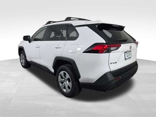 Used 2021 Toyota RAV4 LE w/ Carpet Mat Package (TMS) FWD image 5
