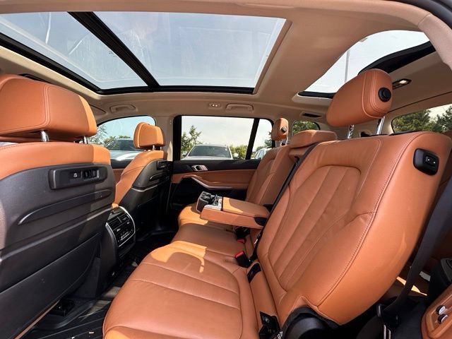 Used 2021 BMW X7 xDrive40i AWD/4WD image 19