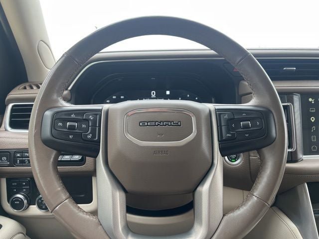 Used 2022 GMC Yukon XL Denali AWD/4WD image 27