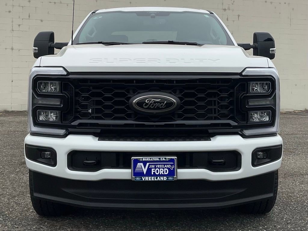 Certified 2025 Ford F350 Lariat w/ Black Appearance Package image 25