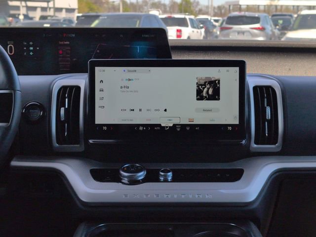 Certified 2025 Ford Expedition Active image 27