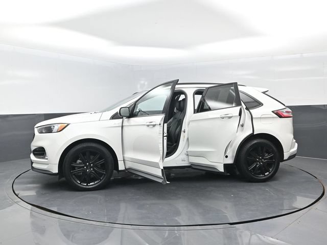 Certified 2024 Ford Edge ST-Line AWD/4WD image 28