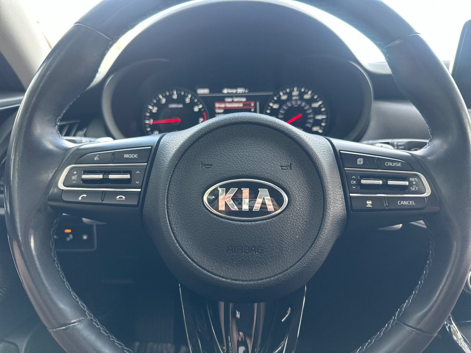 Used 2018 Kia Stinger Premium RWD image 23