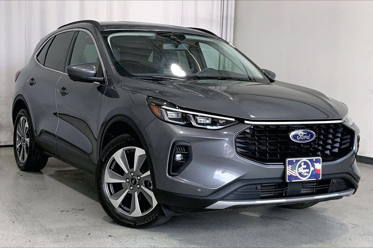 Certified 2024 Ford Escape Platinum AWD/4WD image 34