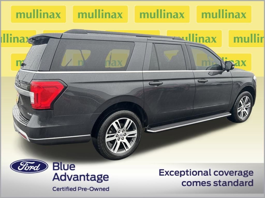 Certified 2023 Ford Expedition Max XLT image 3