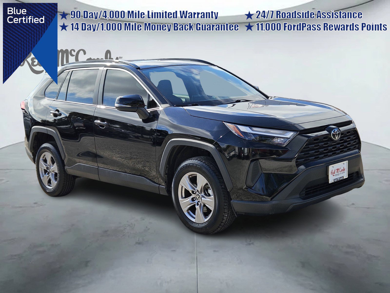 Used 2025 Toyota RAV4 XLE image 1