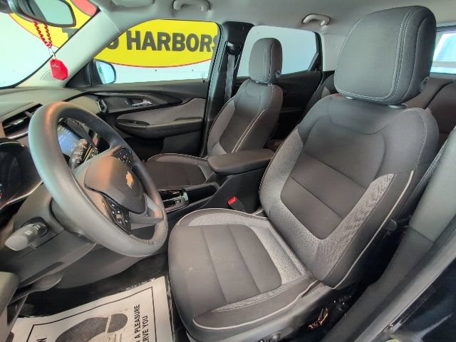 Certified 2023 Chevrolet TrailBlazer LT w/ Convenience Package FWD image 11