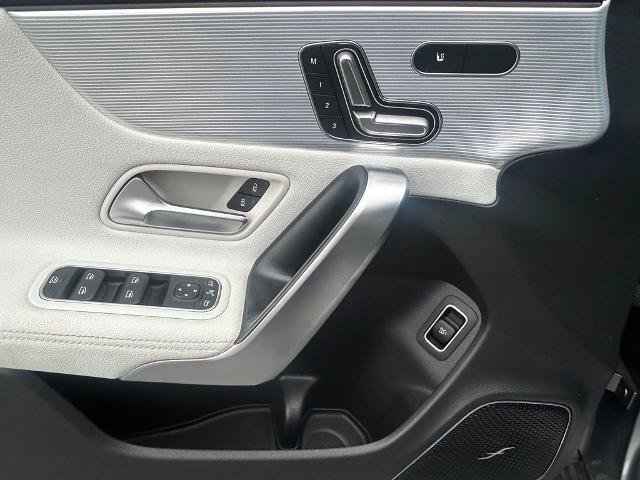 Used 2023 Mercedes-Benz CLA 250 4MATIC image 14