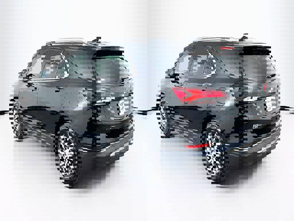 Used 2024 Chevrolet Equinox Premier image 4