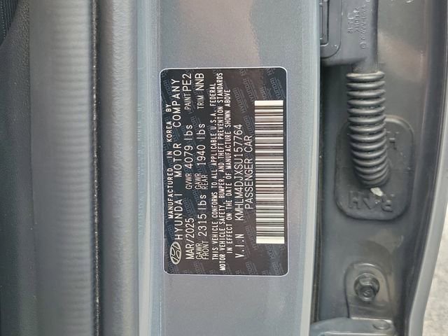 Used 2025 Hyundai Elantra Hybrid FWD image 34