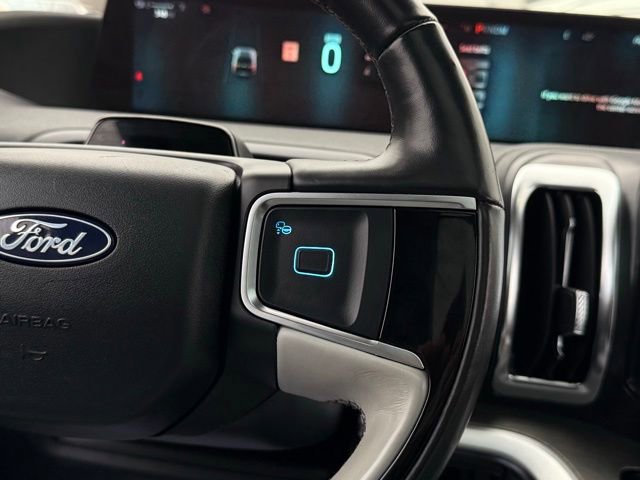 Certified 2025 Ford Expedition Max Platinum image 12