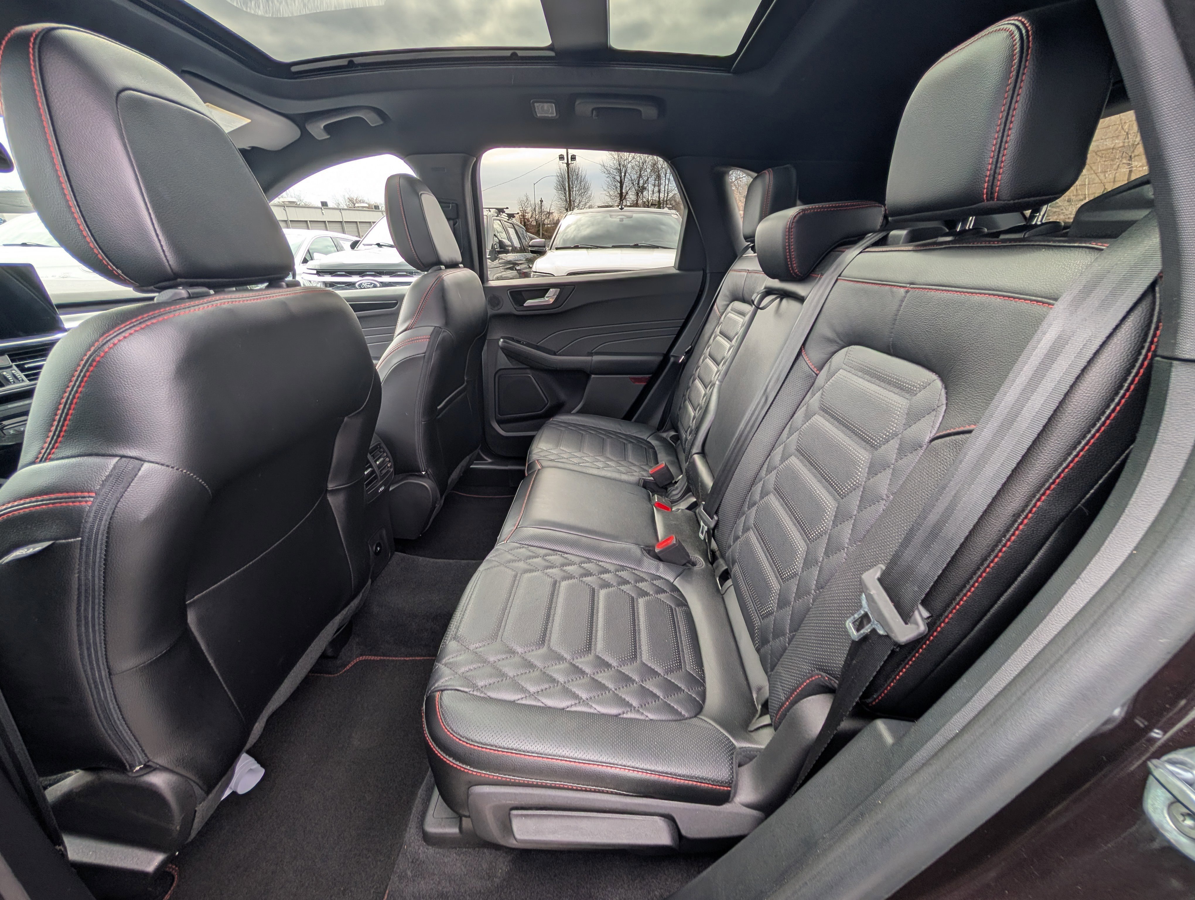 Certified 2023 Ford Escape ST-Line Elite w/ Premium Technology Package image 16