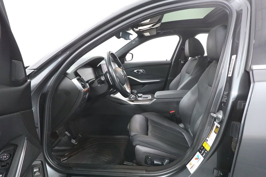 Used 2020 BMW 330i xDrive 330i xDrive w/ Premium Package image 24