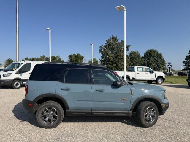 Certified 2022 Ford Bronco Sport Badlands w/ Premium Package AWD/4WD image 9
