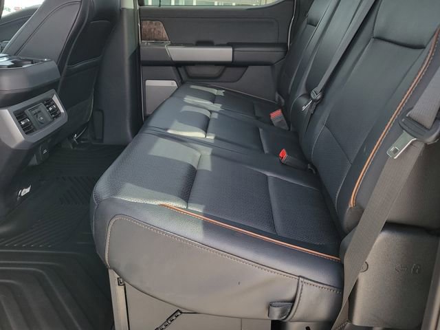 Certified 2025 Ford F250 Lariat w/ Lariat Ultimate Package image 9