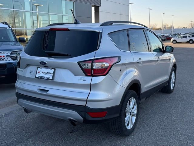 Certified 2018 Ford Escape SE w/ SE Sync 3 Package AWD/4WD image 3