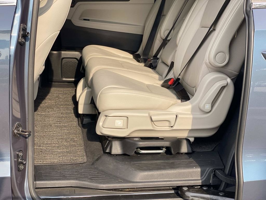 Used 2025 Honda Odyssey EX-L image 13