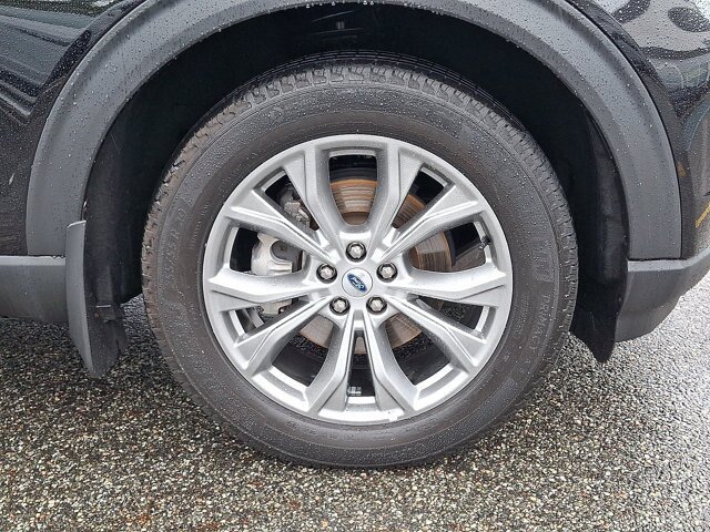 Certified 2023 Ford Explorer XLT w/ Equipment Group 202A AWD/4WD image 18